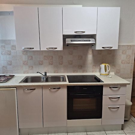 Apartments Gojka Miocevic Biograd Na Moru Buitenkant foto