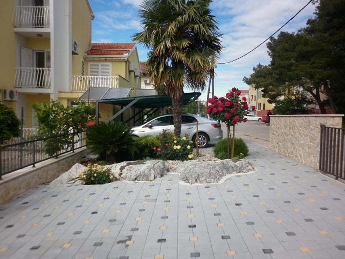 Apartments Gojka Miocevic Biograd Na Moru Buitenkant foto